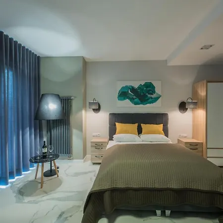 Szmaragdowa 10 미엘노