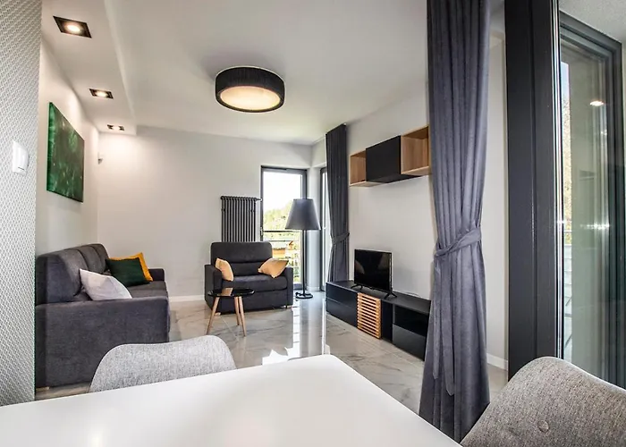 Szmaragdowa 10 * Mielno (Koszalin)